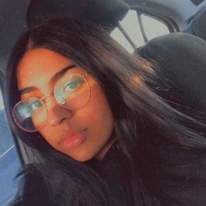 Meet your Posher, Simran